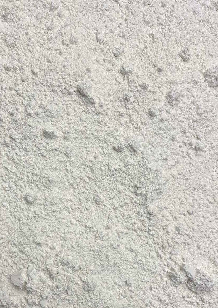 ULTRA-FINE CALCINED KAOLIN
Ultra-fine calcined kaolin is a specialized form of 
kaolin clay that has undergone a high-temperature 
process to remove water and impurities